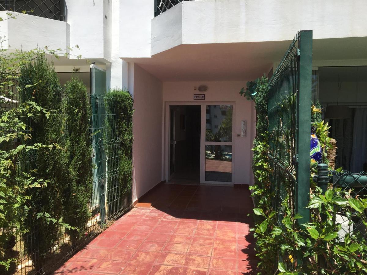 Mi Capricho, Beachfront, Grownfloor, Private Garden & Terrace Sitio de Calahonda 外观 照片