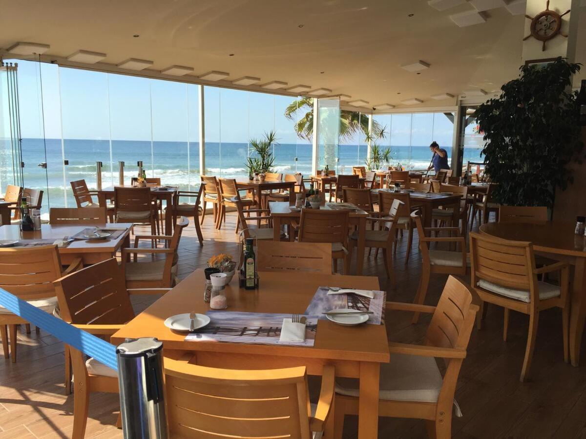 Mi Capricho, Beachfront, Grownfloor, Private Garden & Terrace Sitio de Calahonda 外观 照片
