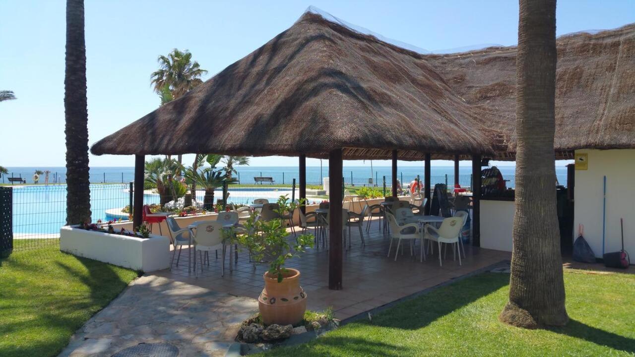 Mi Capricho, Beachfront, Grownfloor, Private Garden & Terrace Sitio de Calahonda 外观 照片