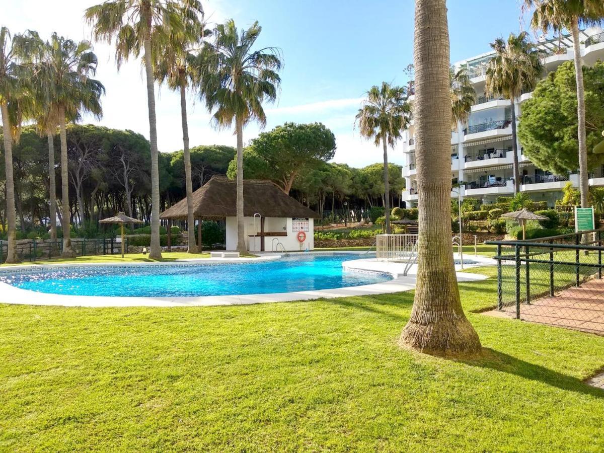 Mi Capricho, Beachfront, Grownfloor, Private Garden & Terrace Sitio de Calahonda 外观 照片