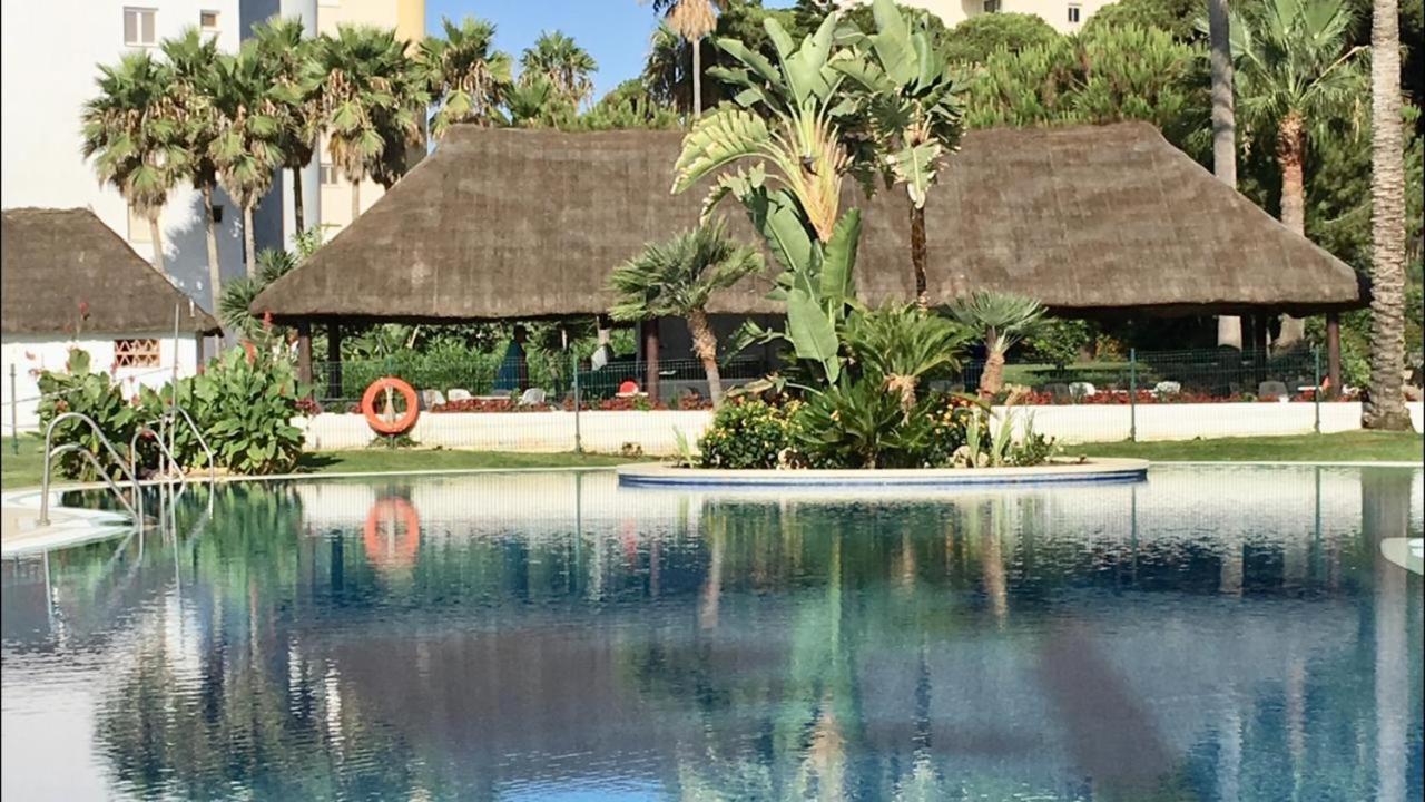 Mi Capricho, Beachfront, Grownfloor, Private Garden & Terrace Sitio de Calahonda 外观 照片
