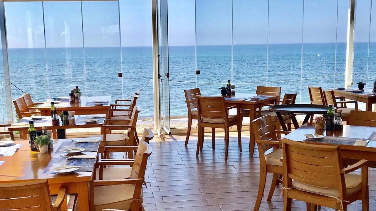 Mi Capricho, Beachfront, Grownfloor, Private Garden & Terrace Sitio de Calahonda 外观 照片