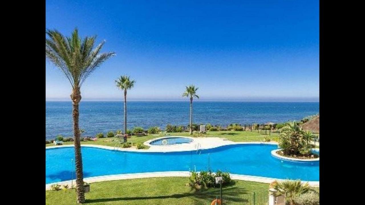 Mi Capricho, Beachfront, Grownfloor, Private Garden & Terrace Sitio de Calahonda 外观 照片