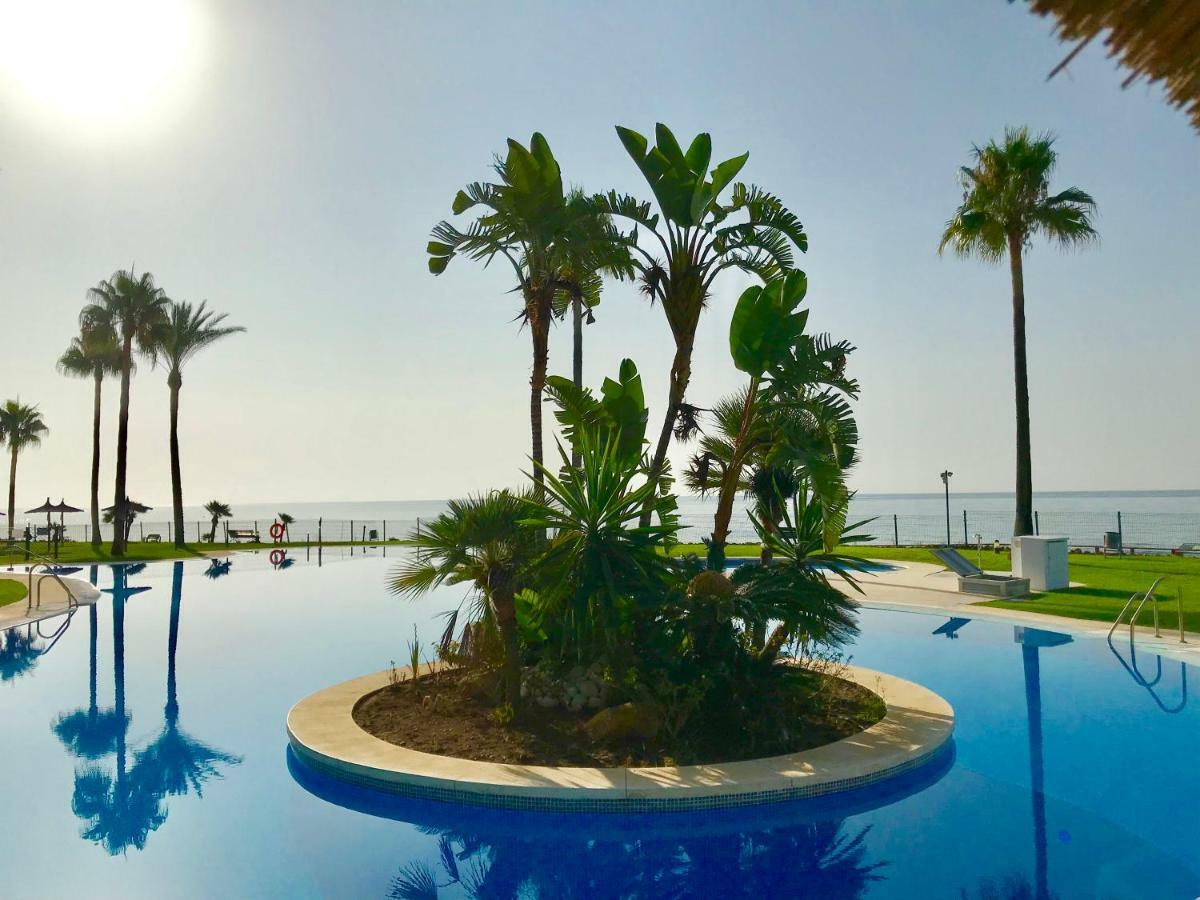 Mi Capricho, Beachfront, Grownfloor, Private Garden & Terrace Sitio de Calahonda 外观 照片