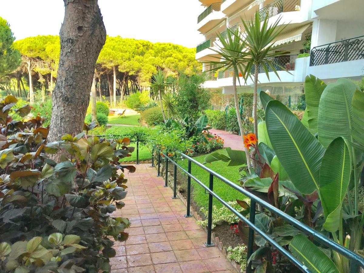 Mi Capricho, Beachfront, Grownfloor, Private Garden & Terrace Sitio de Calahonda 外观 照片