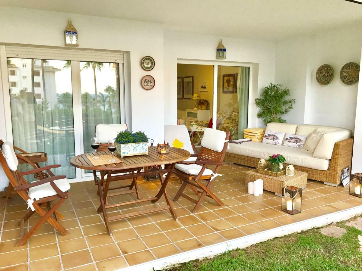 Mi Capricho, Beachfront, Grownfloor, Private Garden & Terrace Sitio de Calahonda 外观 照片