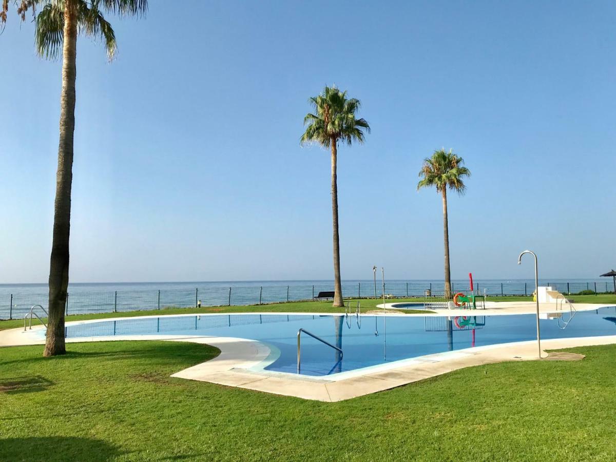 Mi Capricho, Beachfront, Grownfloor, Private Garden & Terrace Sitio de Calahonda 外观 照片