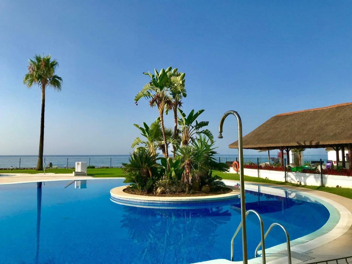 Mi Capricho, Beachfront, Grownfloor, Private Garden & Terrace Sitio de Calahonda 外观 照片
