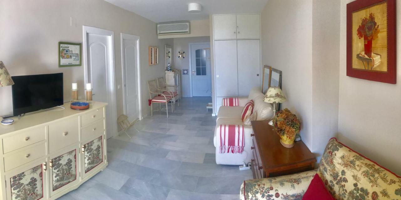 Mi Capricho, Beachfront, Grownfloor, Private Garden & Terrace Sitio de Calahonda 外观 照片
