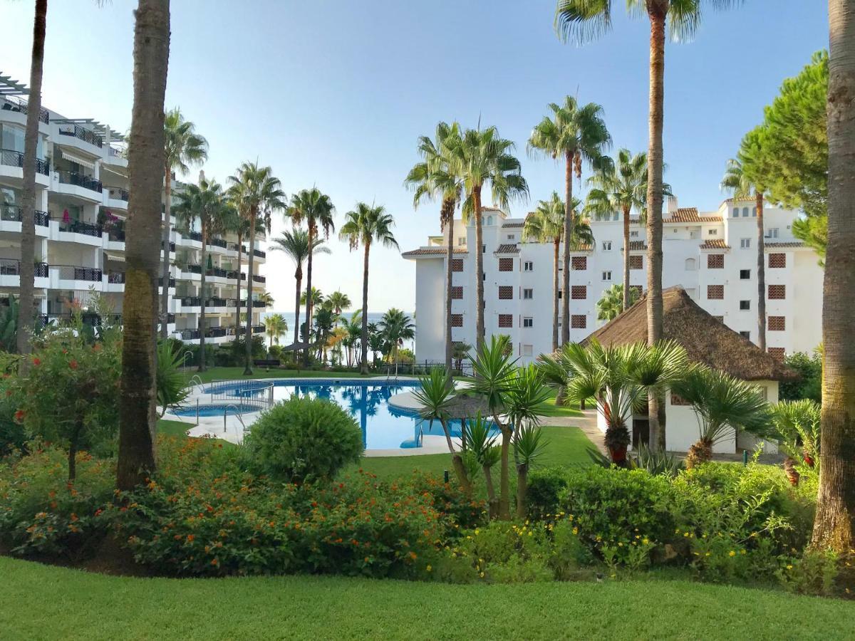 Mi Capricho, Beachfront, Grownfloor, Private Garden & Terrace Sitio de Calahonda 外观 照片