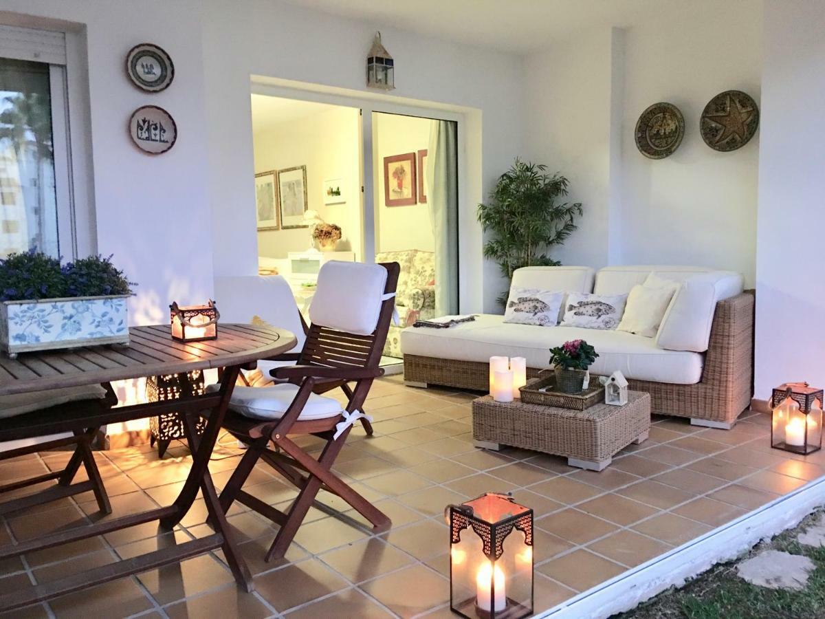 Mi Capricho, Beachfront, Grownfloor, Private Garden & Terrace Sitio de Calahonda 外观 照片
