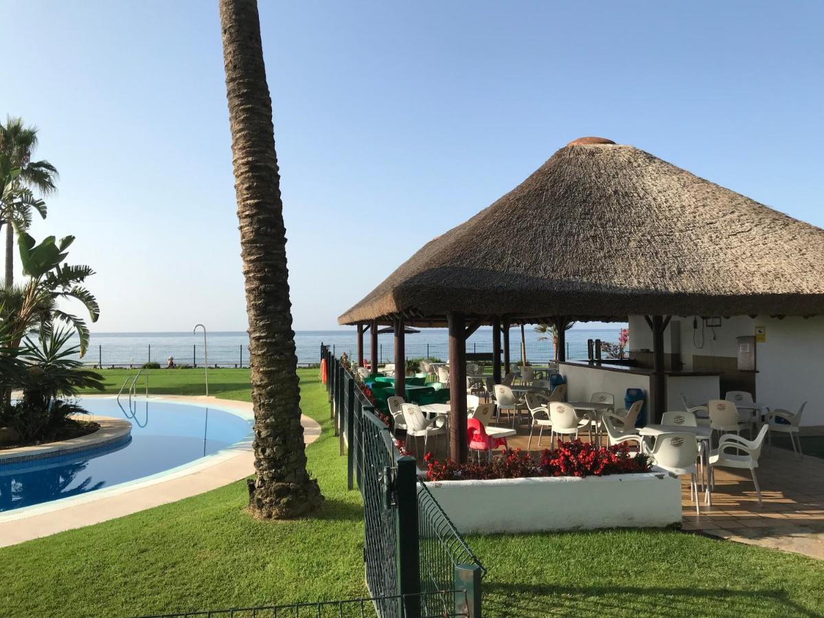 Mi Capricho, Beachfront, Grownfloor, Private Garden & Terrace Sitio de Calahonda 外观 照片